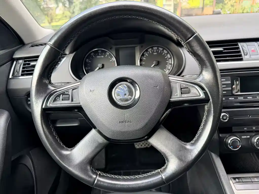 Skoda Octavia — миниатюра 15