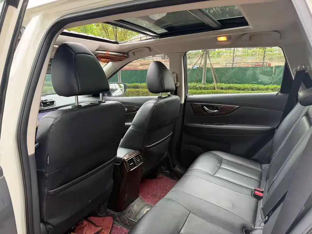 Nissan X-Trail — миниатюра 8
