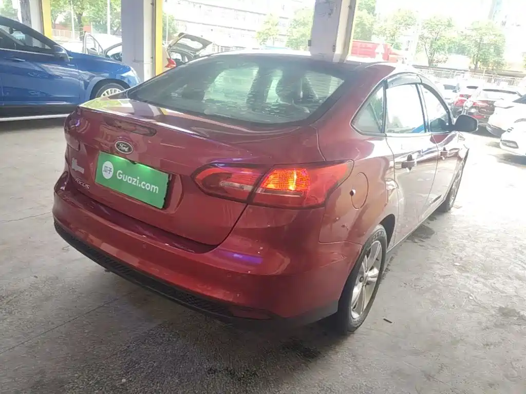 Ford Focus — миниатюра 7