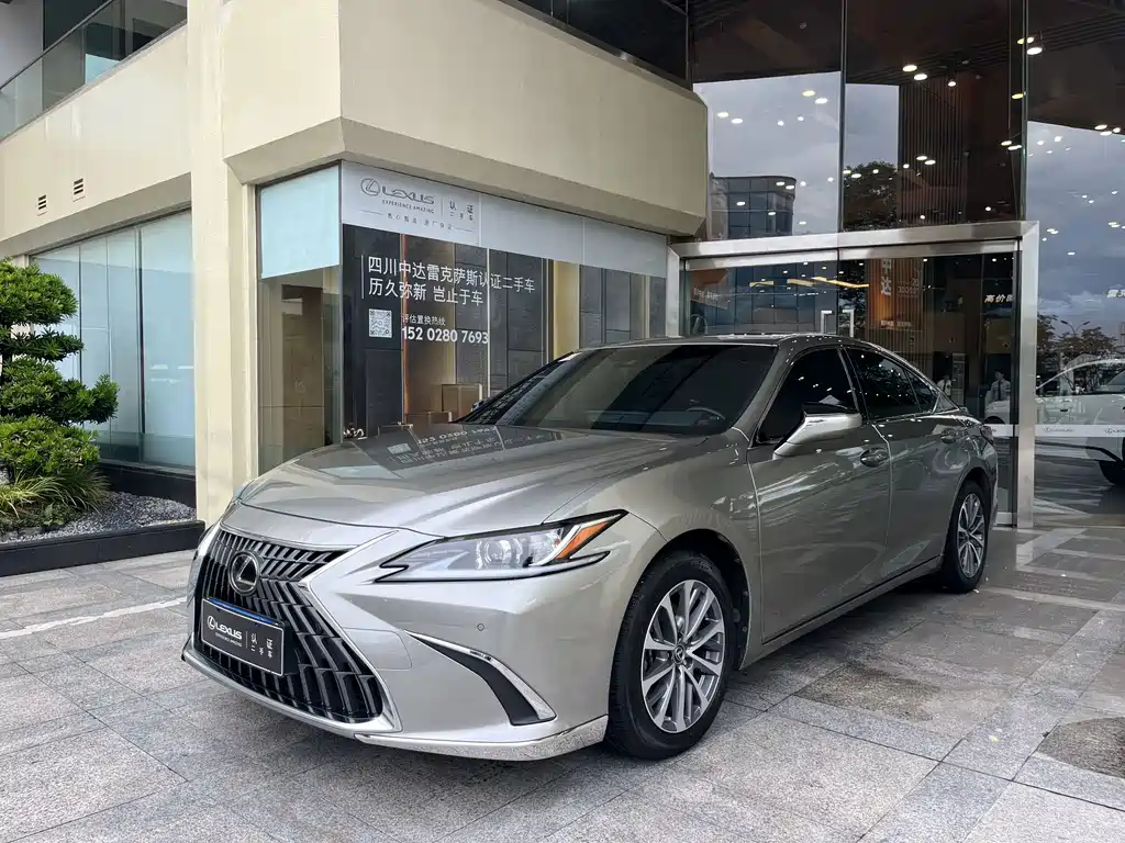 Lexus ES — миниатюра 2