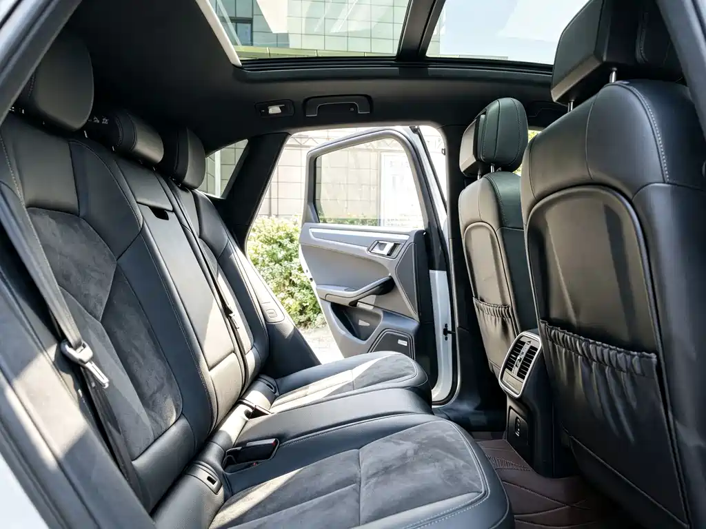 Porsche Macan — миниатюра 6