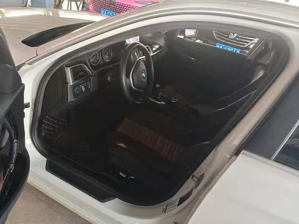 BMW 3 Series — миниатюра 5