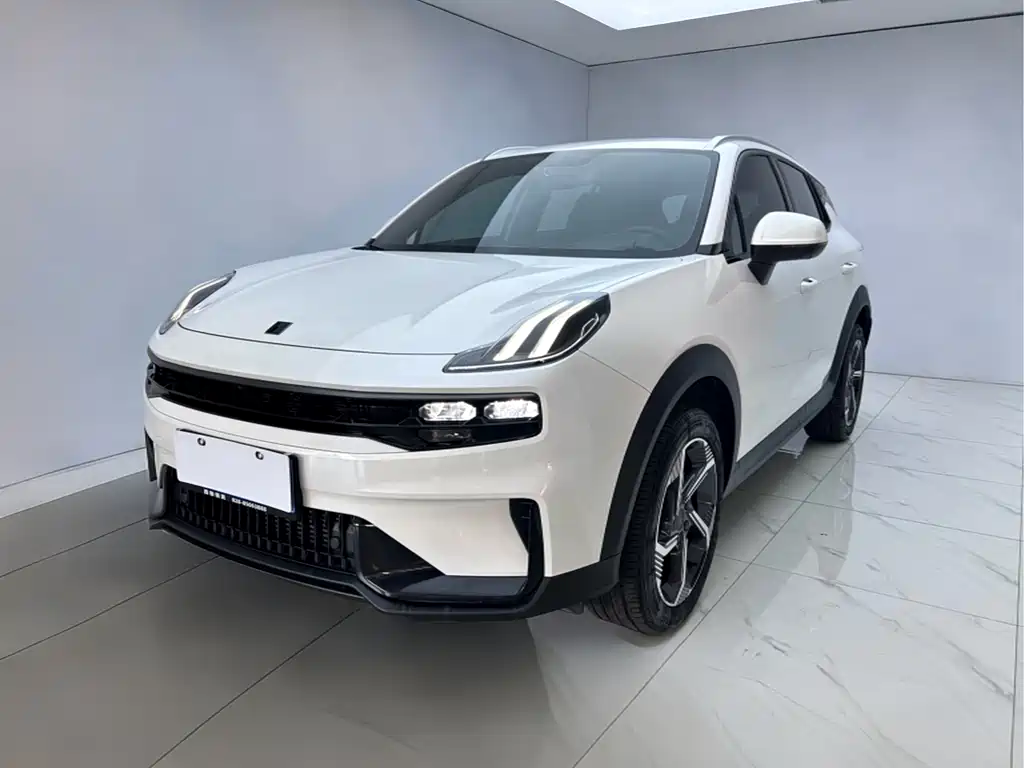 Lynk & Co 06 2023