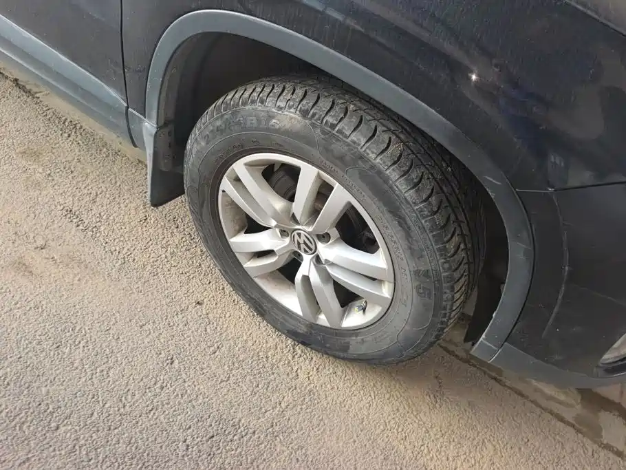 Volkswagen Tiguan — миниатюра 6