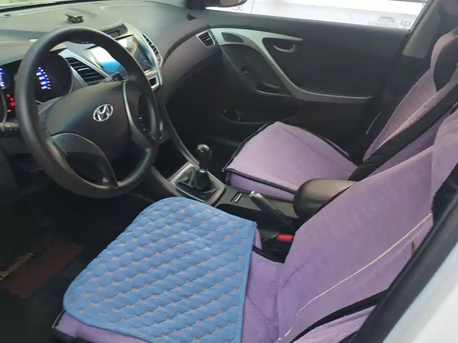 Hyundai Elantra Langdong — миниатюра 9