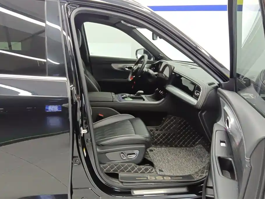 GAC GS8 2022 2.0TGDI Luxury Smart Connect （ мест）