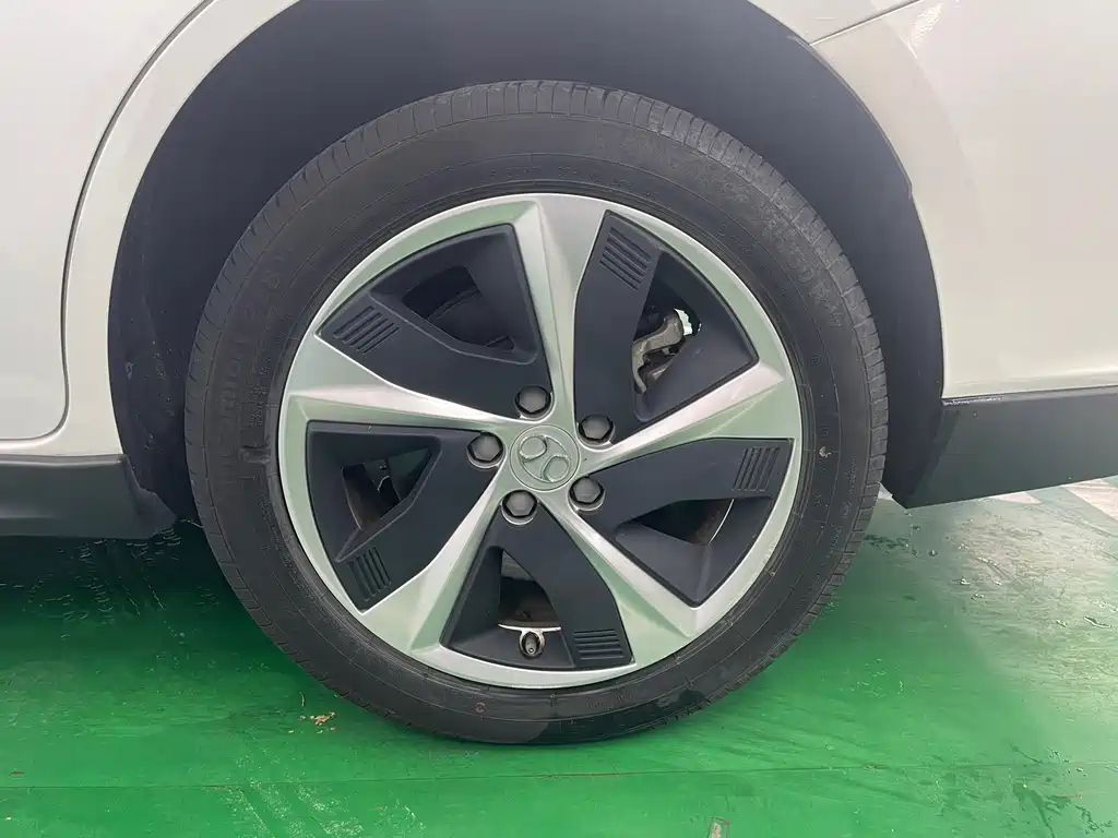 BAIC EU5 — миниатюра 22