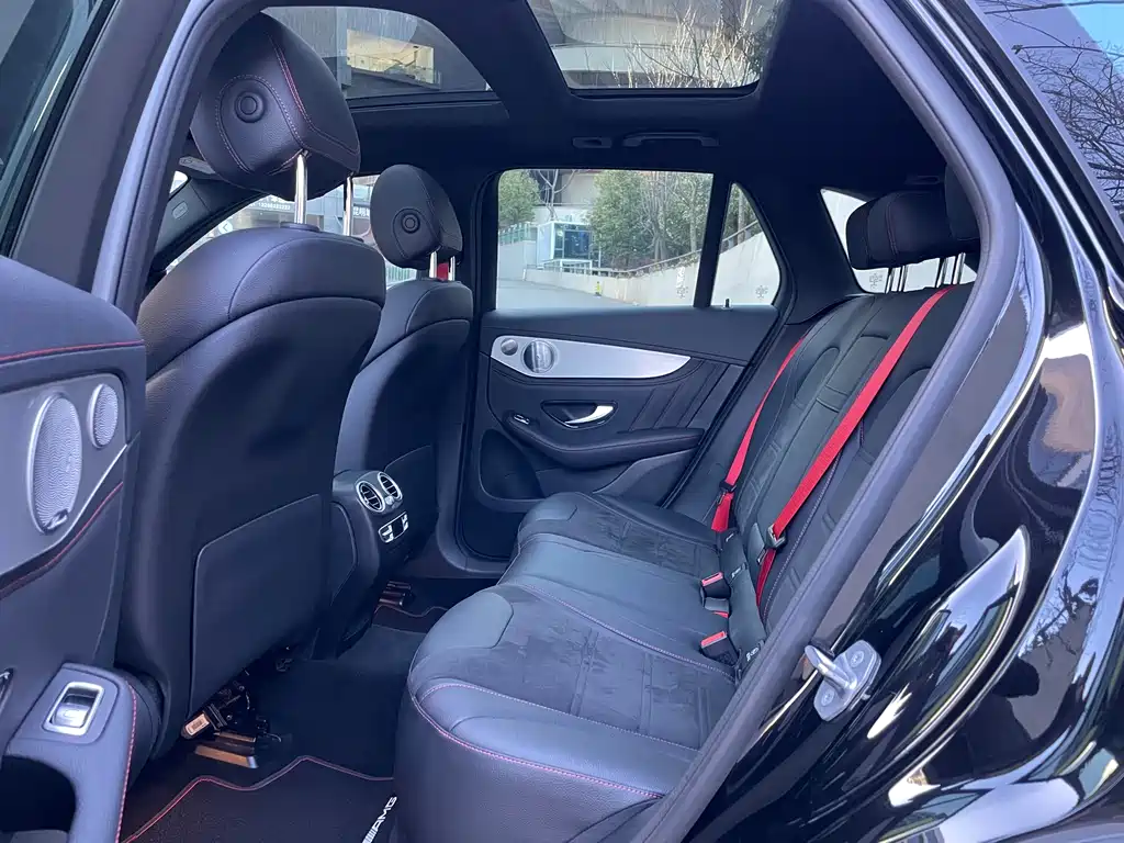 MERCEDES-BENZ GLC AMG