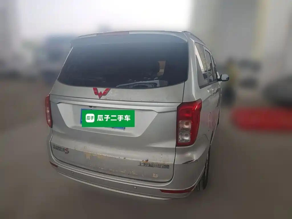 Wuling Hongguang — миниатюра 4