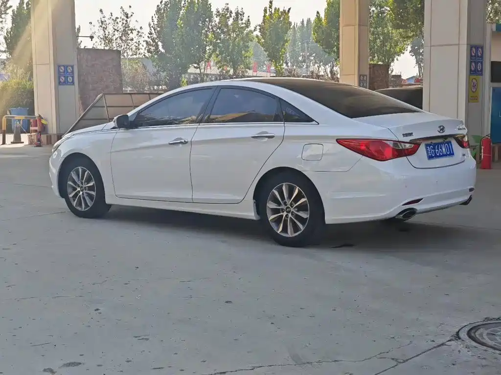 Hyundai Sonata — миниатюра 9