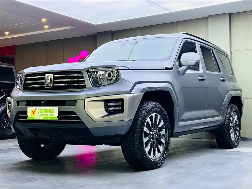 TANK TANK 700 NEW ENERGY