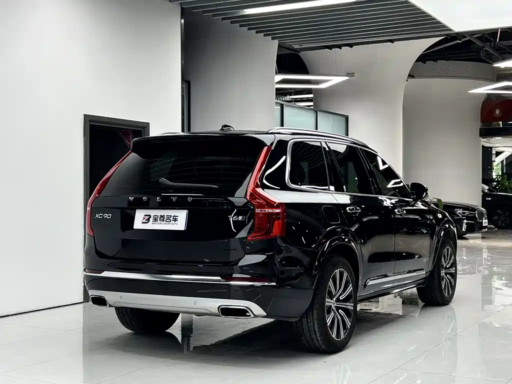 Volvo XC90 — миниатюра 11