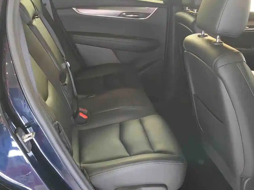 Cadillac XT6 — миниатюра 17