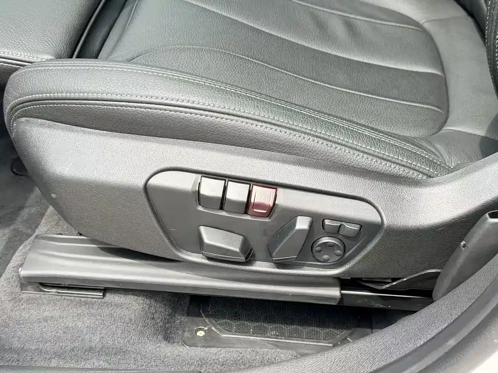 BMW X1 — миниатюра 11