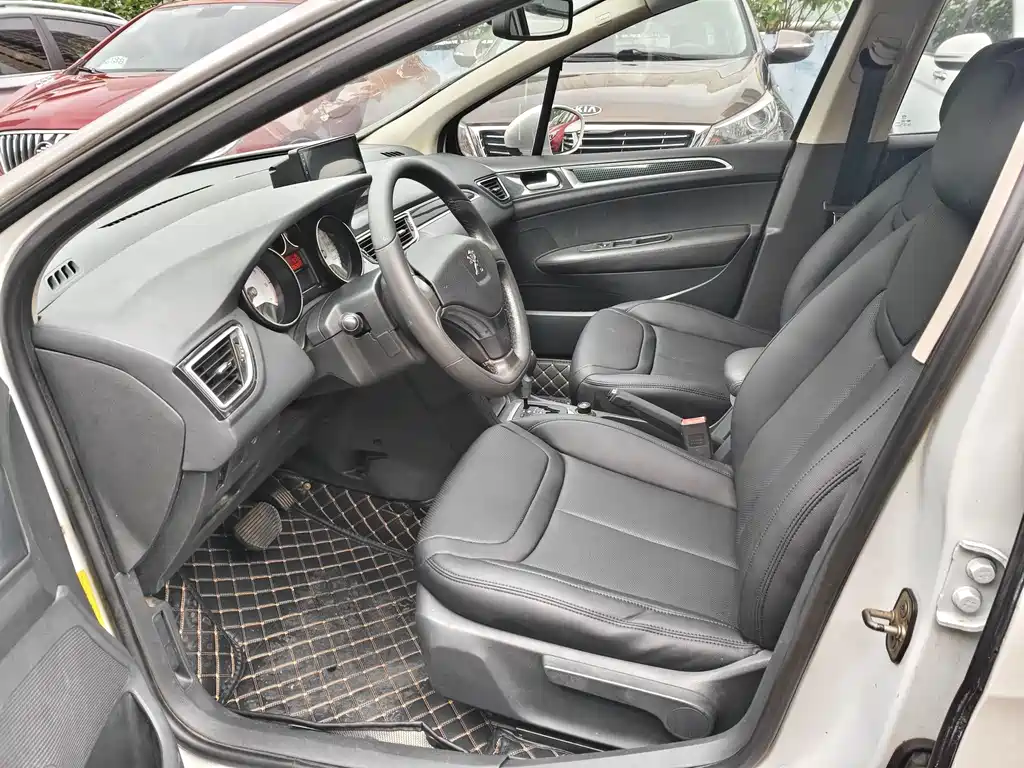 Peugeot 308 — миниатюра 3