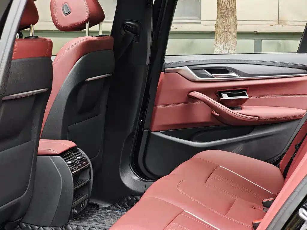 BMW 5 Series — миниатюра 15