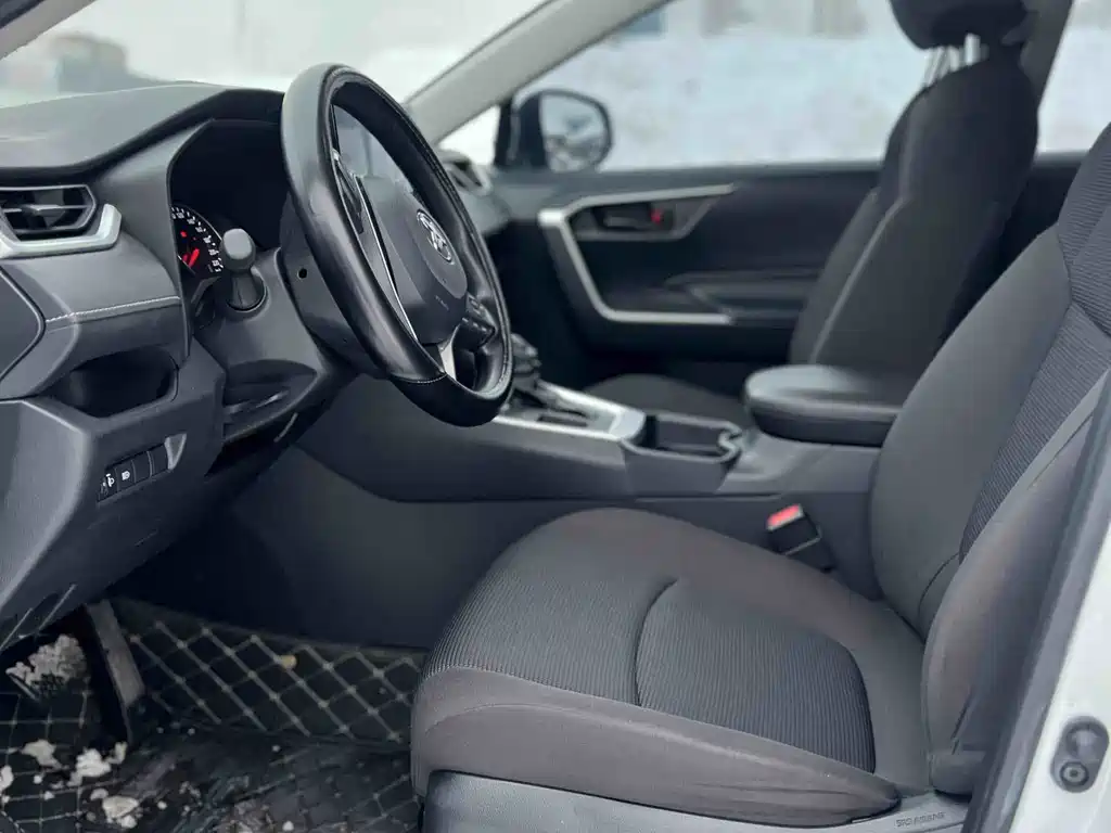 Toyota RAV4 2022 2.0L CVT