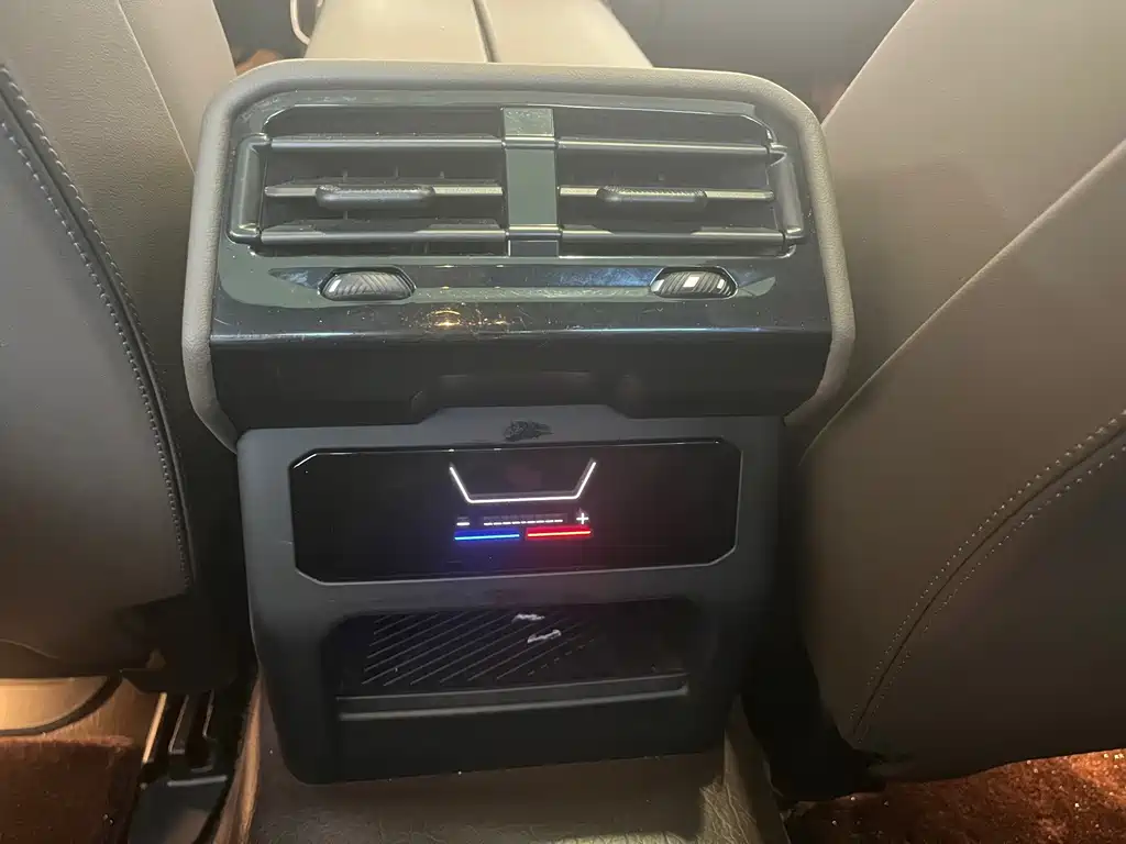 BMW 5 Series — миниатюра 18