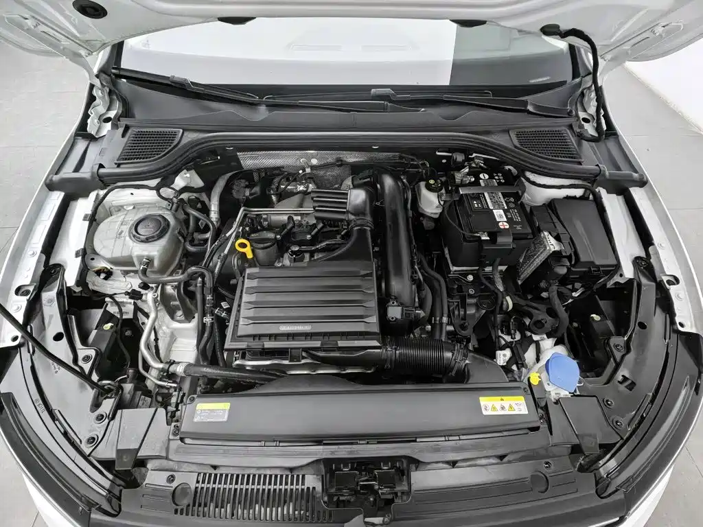 Volkswagen Golf — миниатюра 6