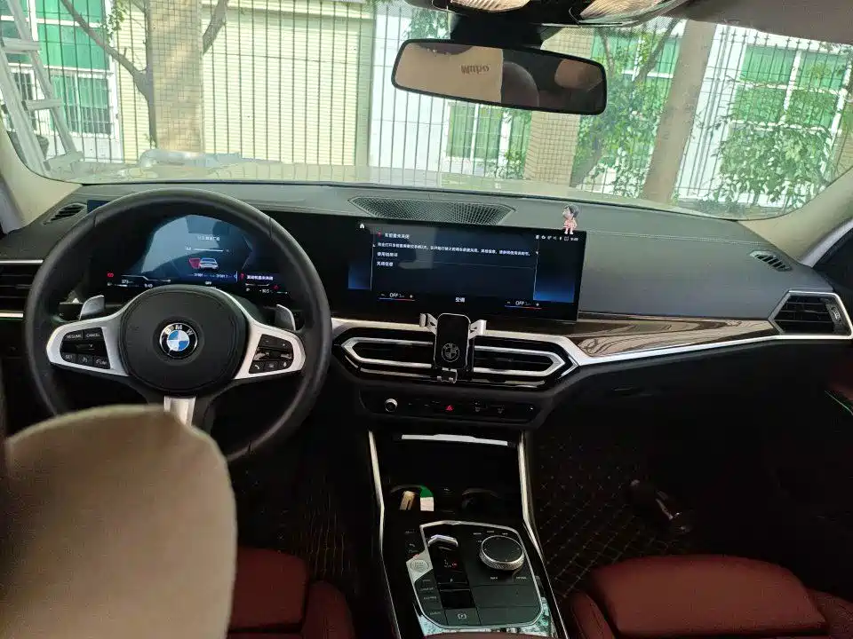 BMW 3 Series — миниатюра 4