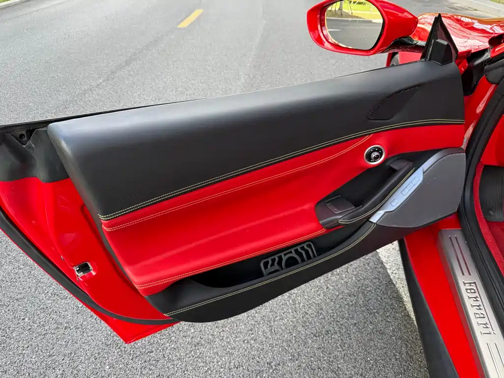 Ferrari Portofino — миниатюра 12