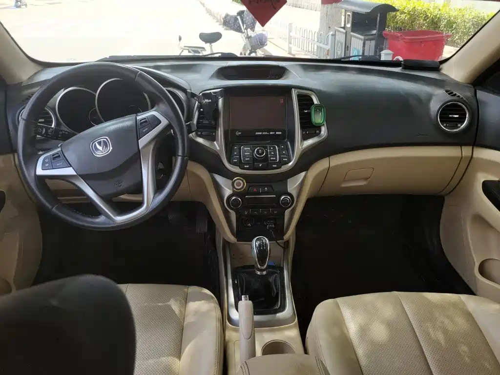 Changan Eado — миниатюра 10