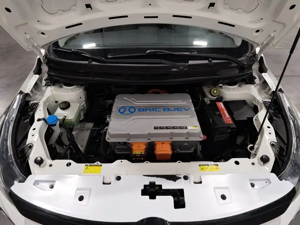 BAIC New Energy EC5 — миниатюра 6