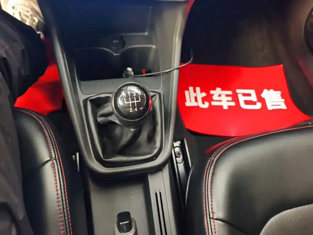 Volkswagen Santana — миниатюра 14