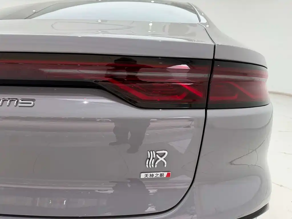 BYD Han 2025 DM-i Smart Drive 125KM Flagship
