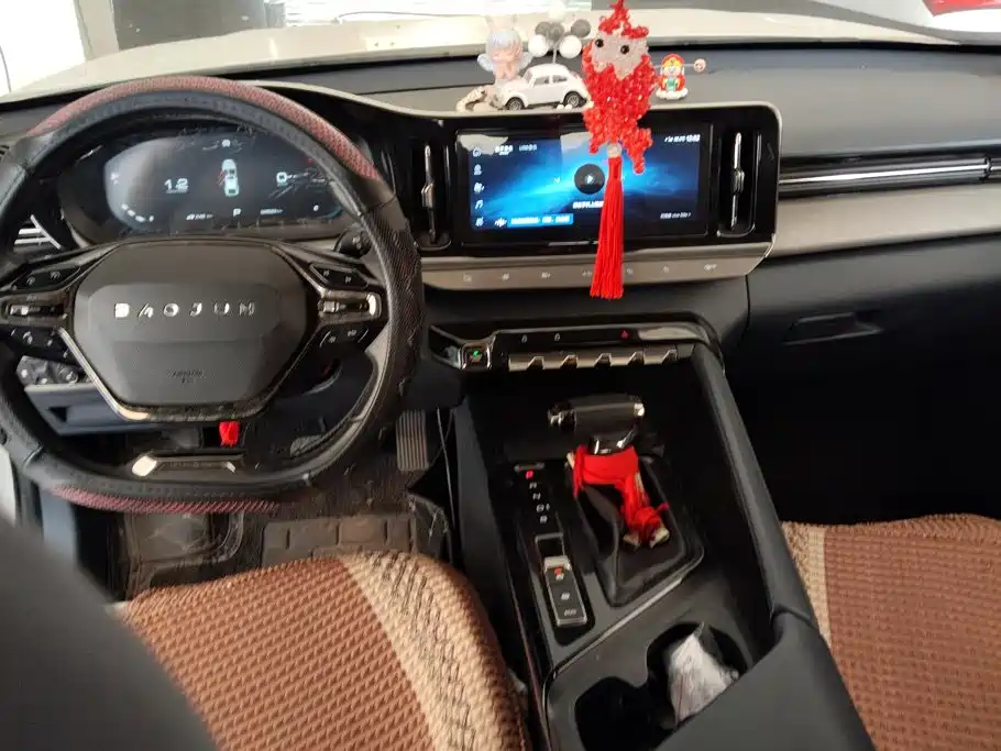 Baojun RC-5 — миниатюра 12