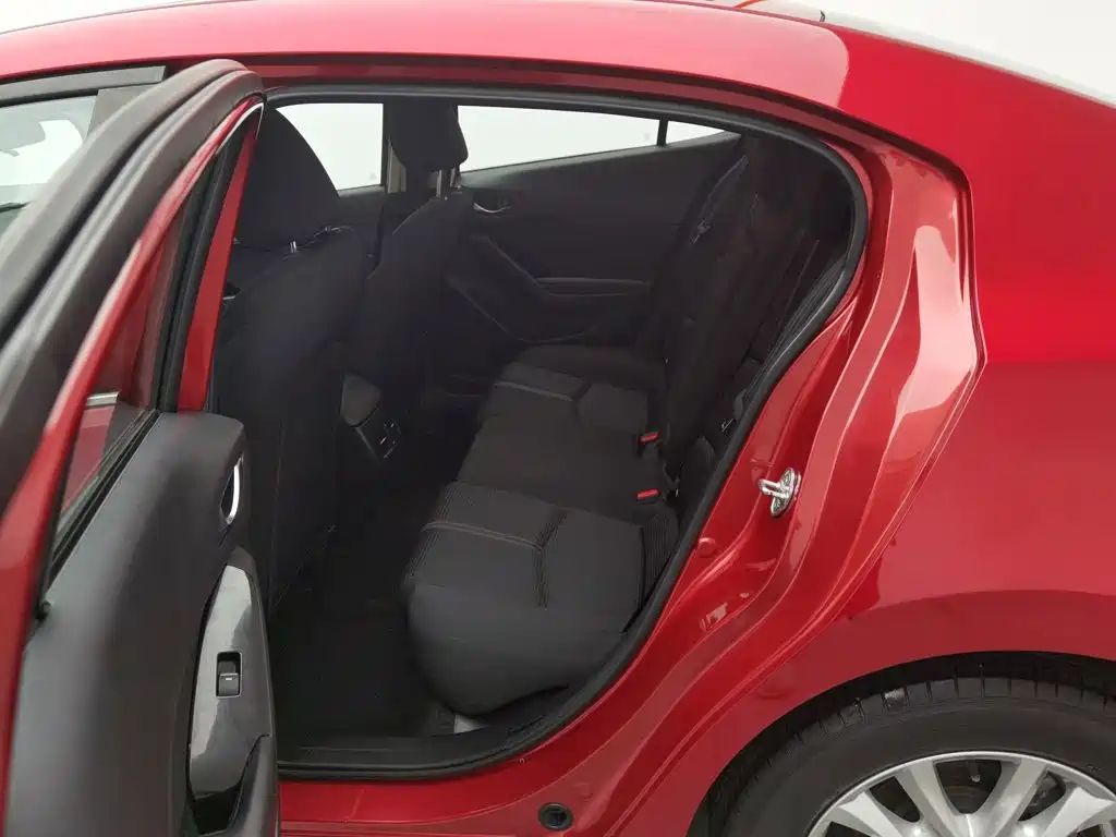 Mazda 3 Axela — миниатюра 15