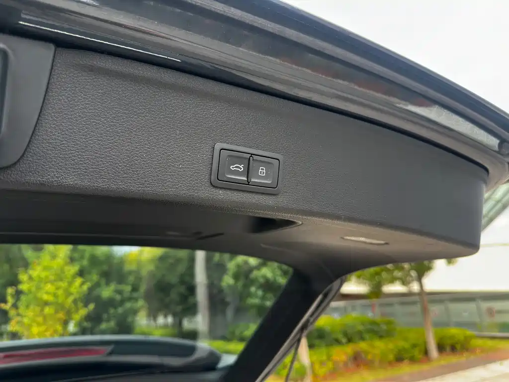 Audi A4 (Import) — миниатюра 15