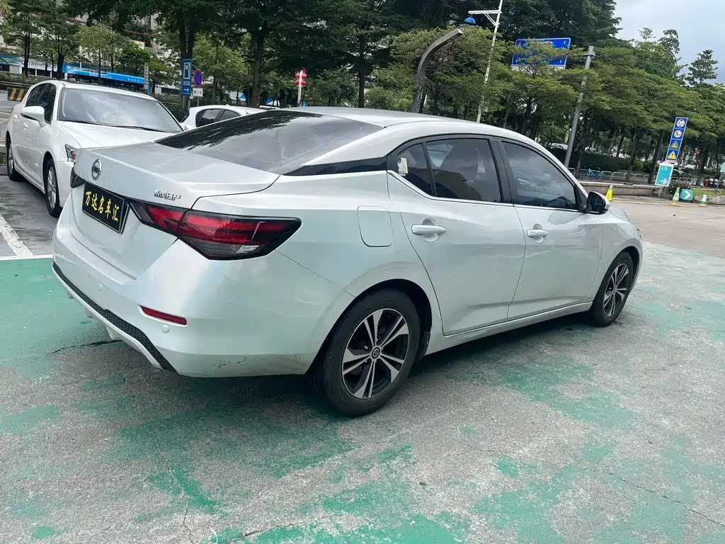 Nissan Sylphy — миниатюра 11