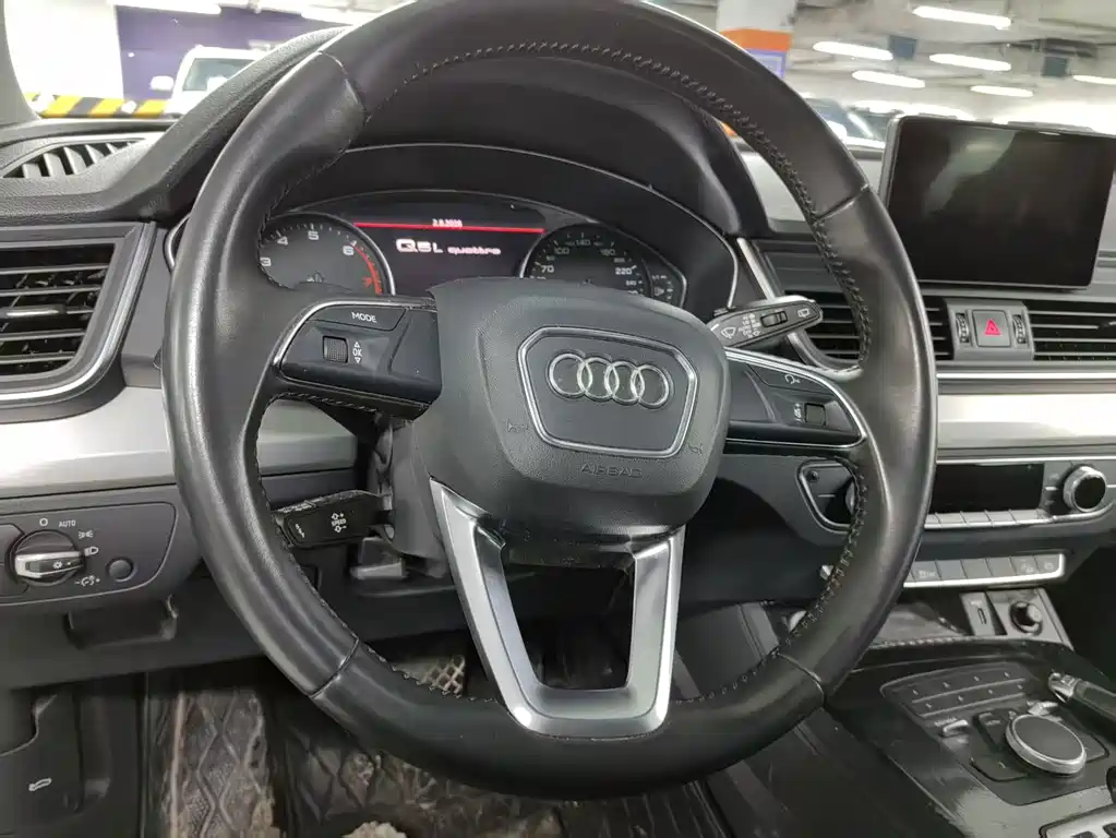 Audi Q5L — миниатюра 10