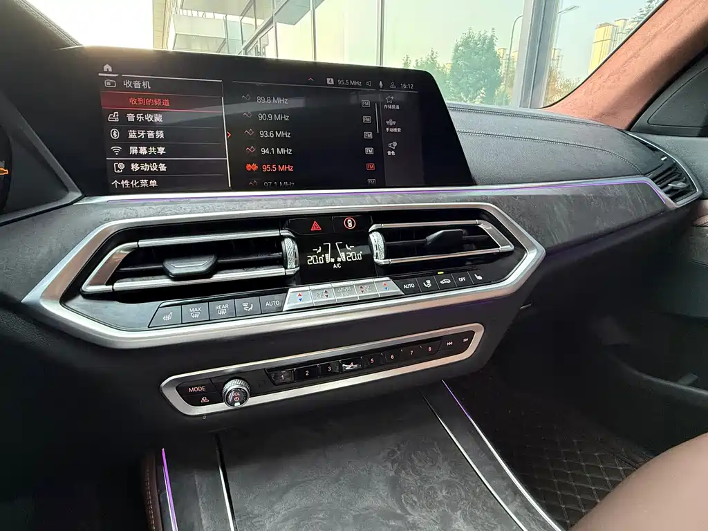 BMW X5 (Import) — миниатюра 11