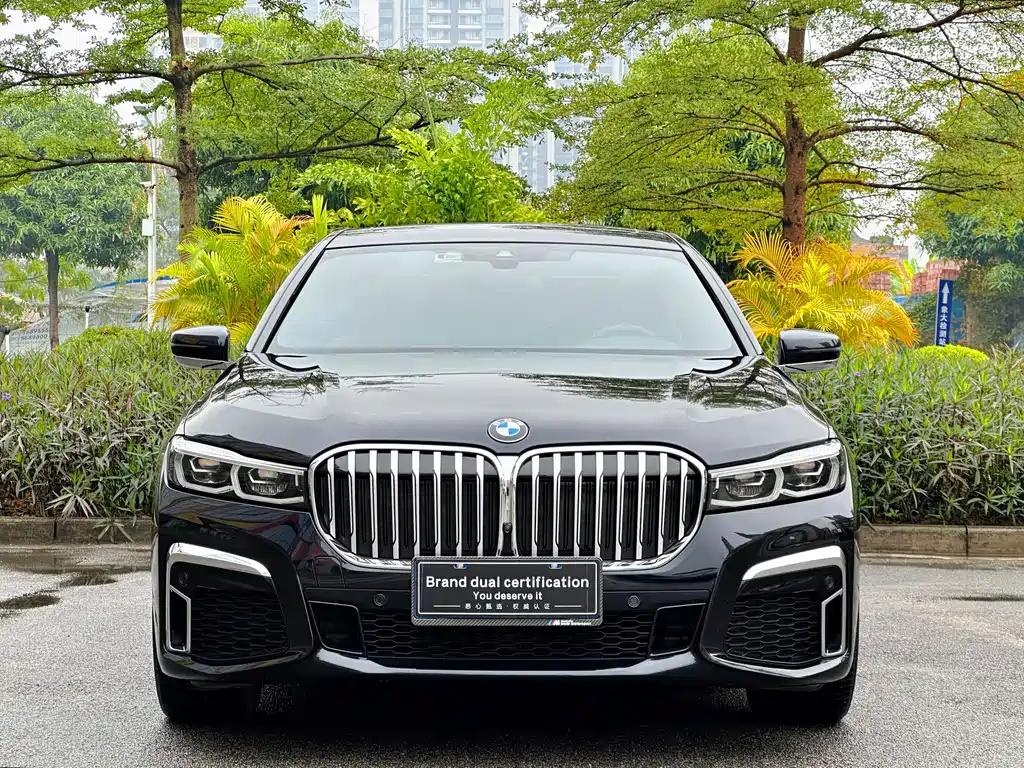 BMW 7 SERIES