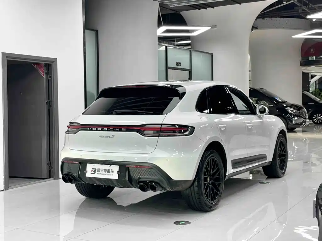 Porsche Macan — миниатюра 13
