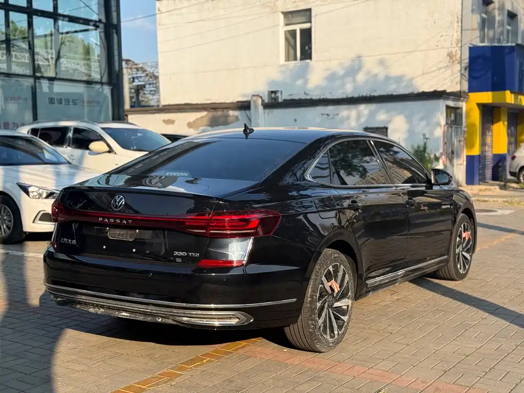 Volkswagen Passat — миниатюра 4