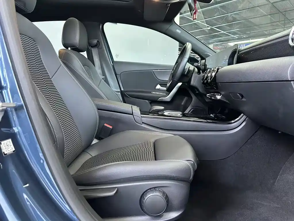 Mercedes-Benz A-Class (Import) — миниатюра 16