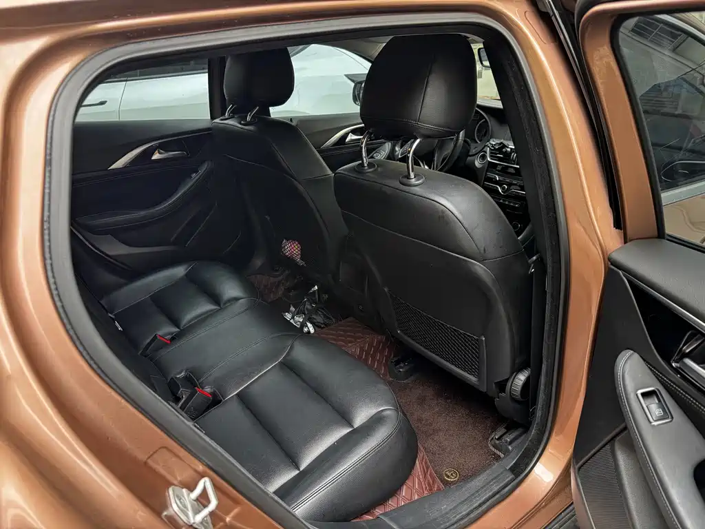 Infiniti QX30 — миниатюра 7