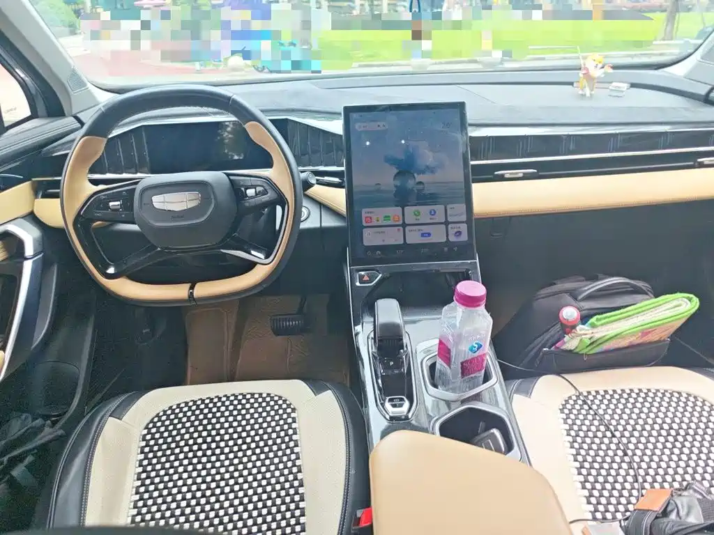 Geely Boyue L — миниатюра 5