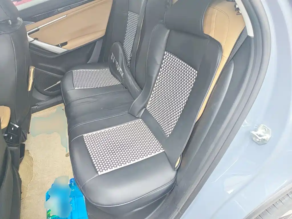 Geely Boyue L — миниатюра 13