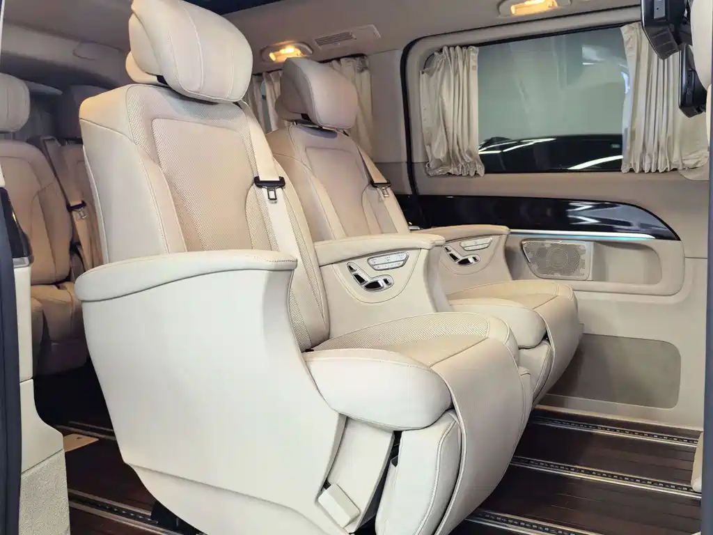 Mercedes-Benz V-Class — миниатюра 9