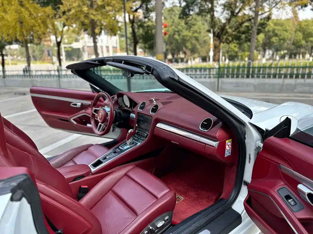 Porsche 718 2018 Boxster 2.0T