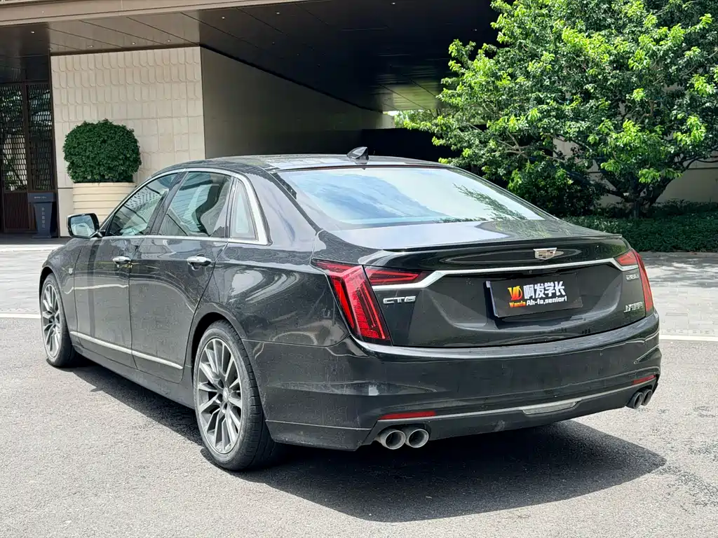 Cadillac CT6 2022 28T