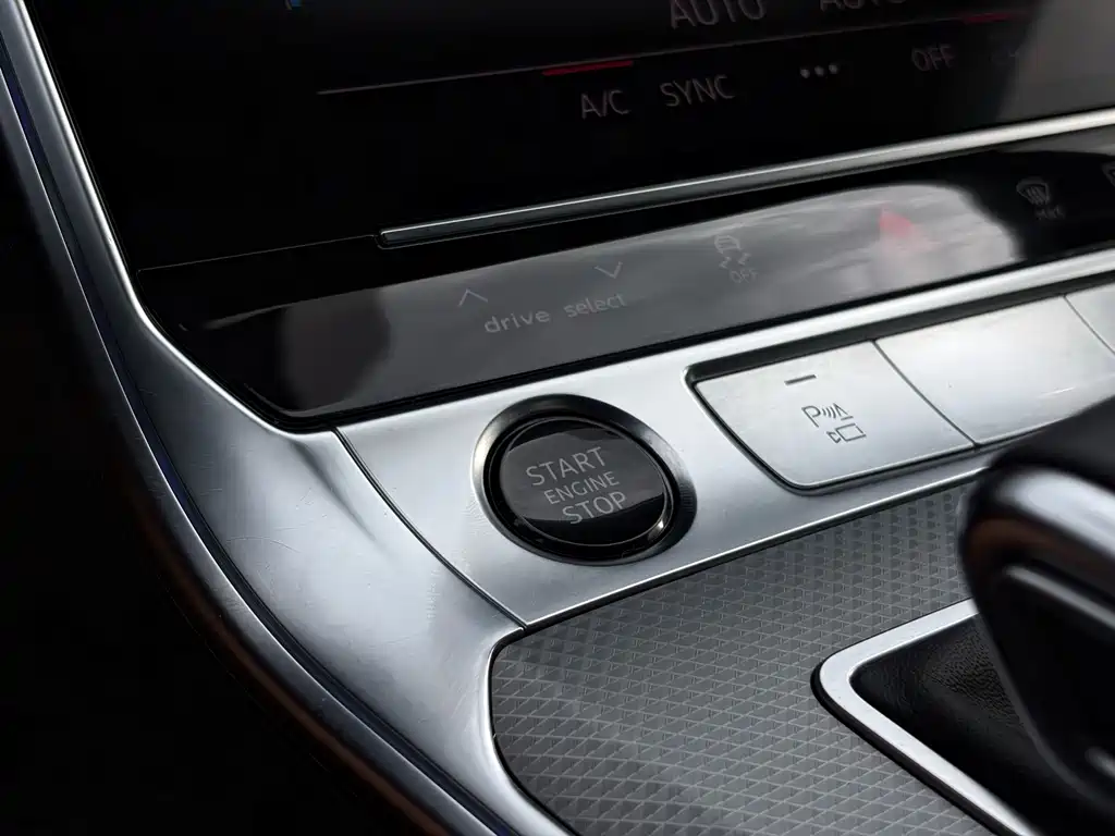 Audi A6L — миниатюра 16