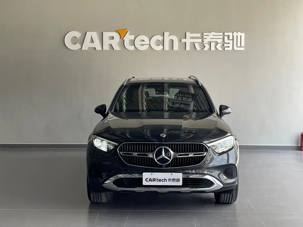 Mercedes-Benz GLC 2023 GLC 260 L 4MATIC 5 мест