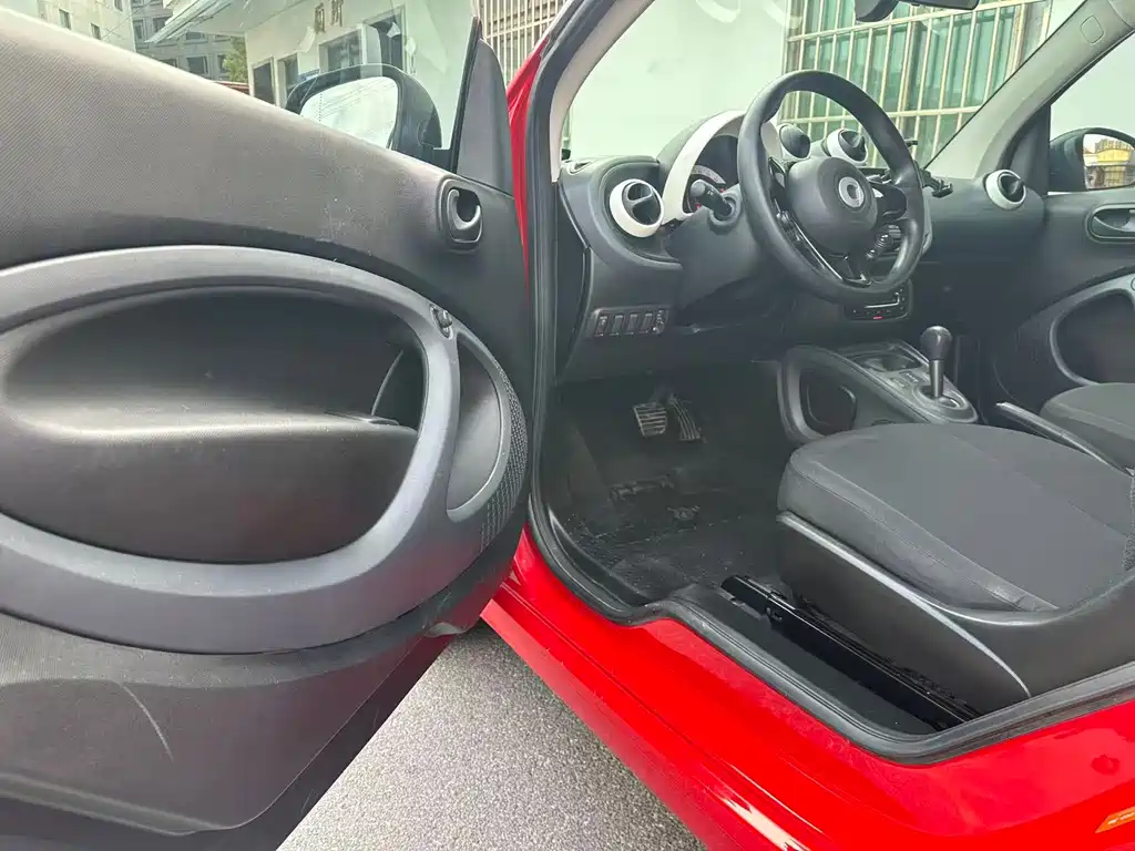 smart Smart Fortwo — миниатюра 16