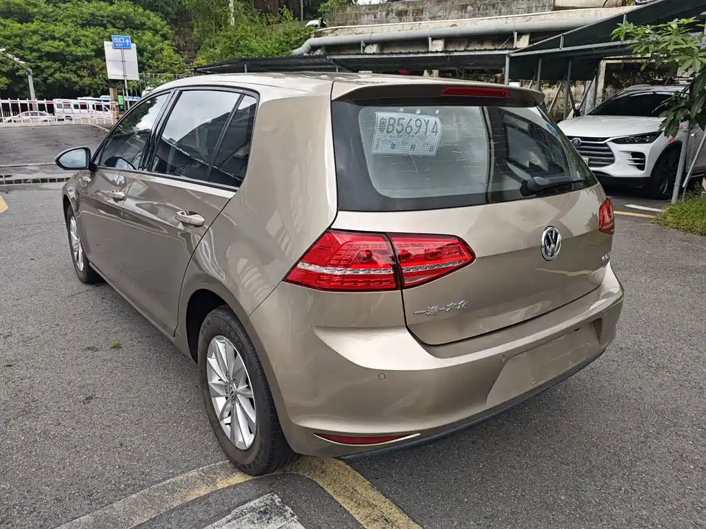 Volkswagen Golf — миниатюра 4