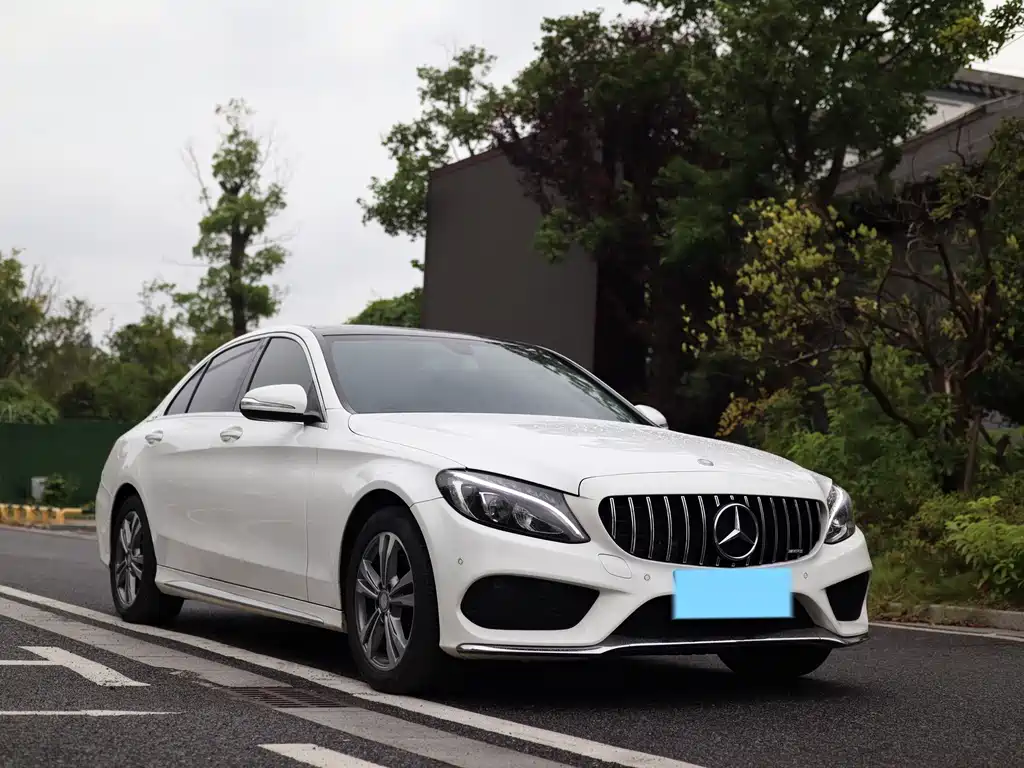 Mercedes-Benz C-Class — миниатюра 2